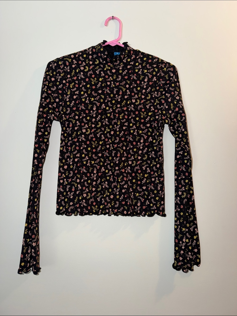 Ruffle floral turtleneck